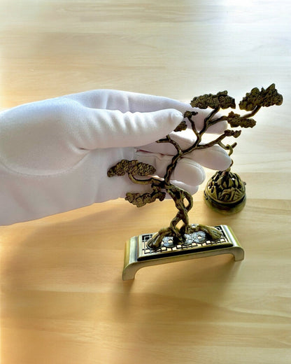 Elegantní kovový držák na vonné tyčinky Bonsai - možnost personalizace gravírováním na dárek