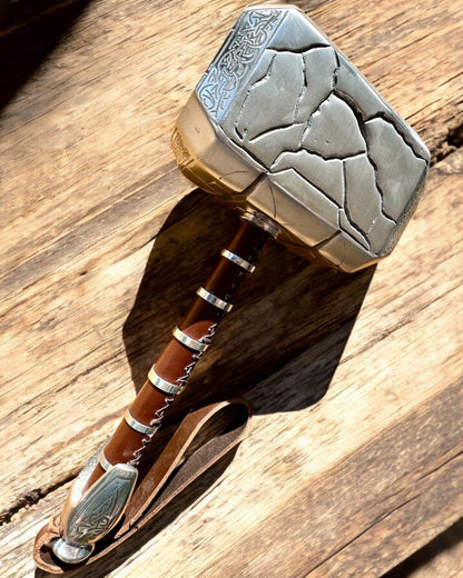 Mjölnir Thora "Chief" - Ručně Vyrobený Řemeslný Kladivo, personalizace gravírováním na dárek