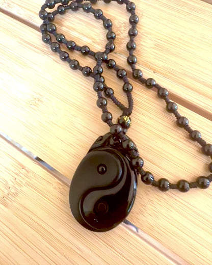 Obsidianový amulet Yin Yang s gravírováním - Harmonie a ochrana, personalizace gravírováním na dárek