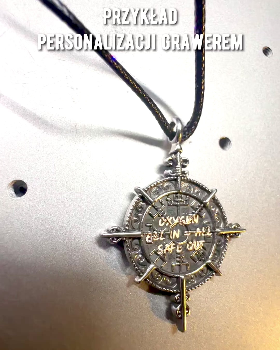 Amulet "Voják Severu" - Kompas Vikinga, možnost personalizace gravírováním na dárek, 2 varianty k výběru