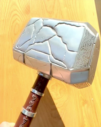 Mjölnir Thora "Chief" - Ručně Vyrobený Řemeslný Kladivo, personalizace gravírováním na dárek